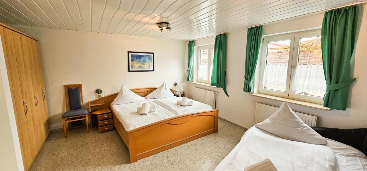 Pension Il Classico Gross-Zimmern Bagian luar foto